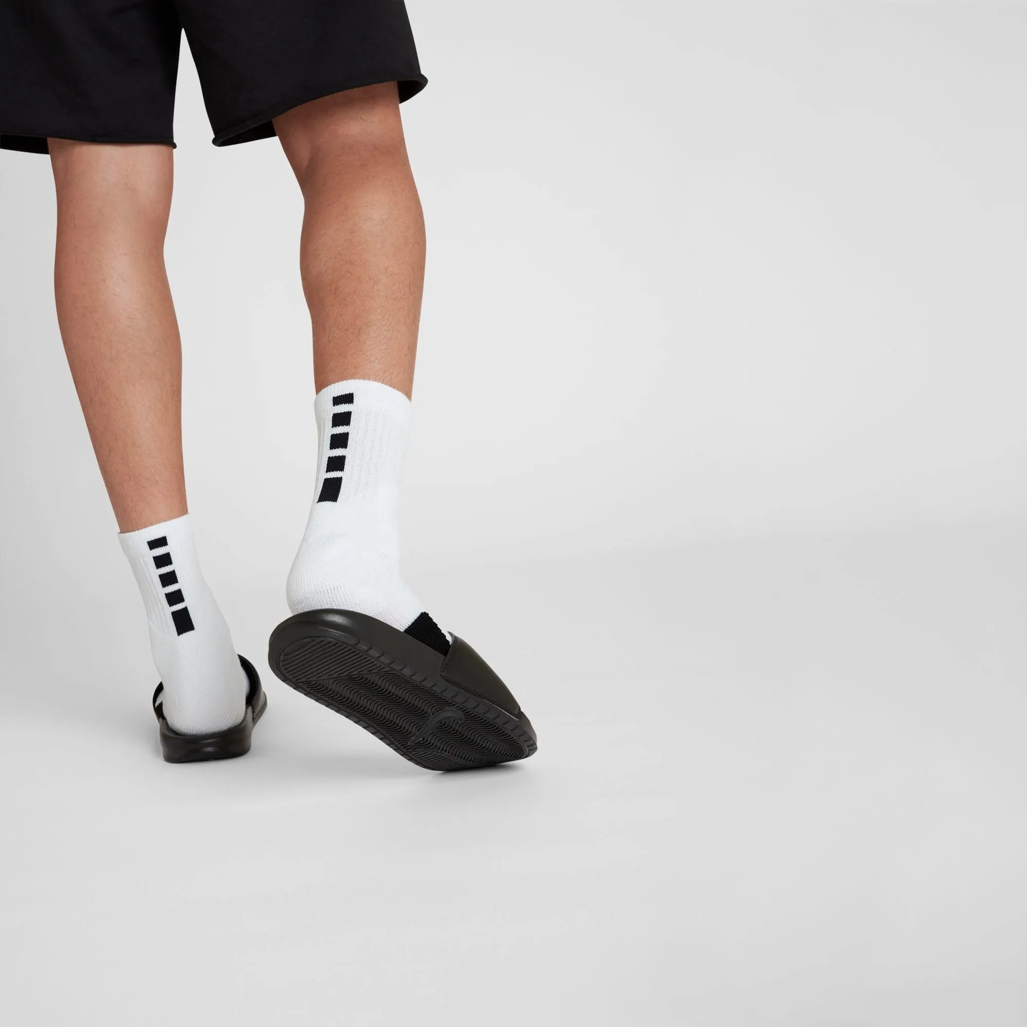 Nike Basketball Elite Mid Quarter Socks (1 Pair) - White/Black